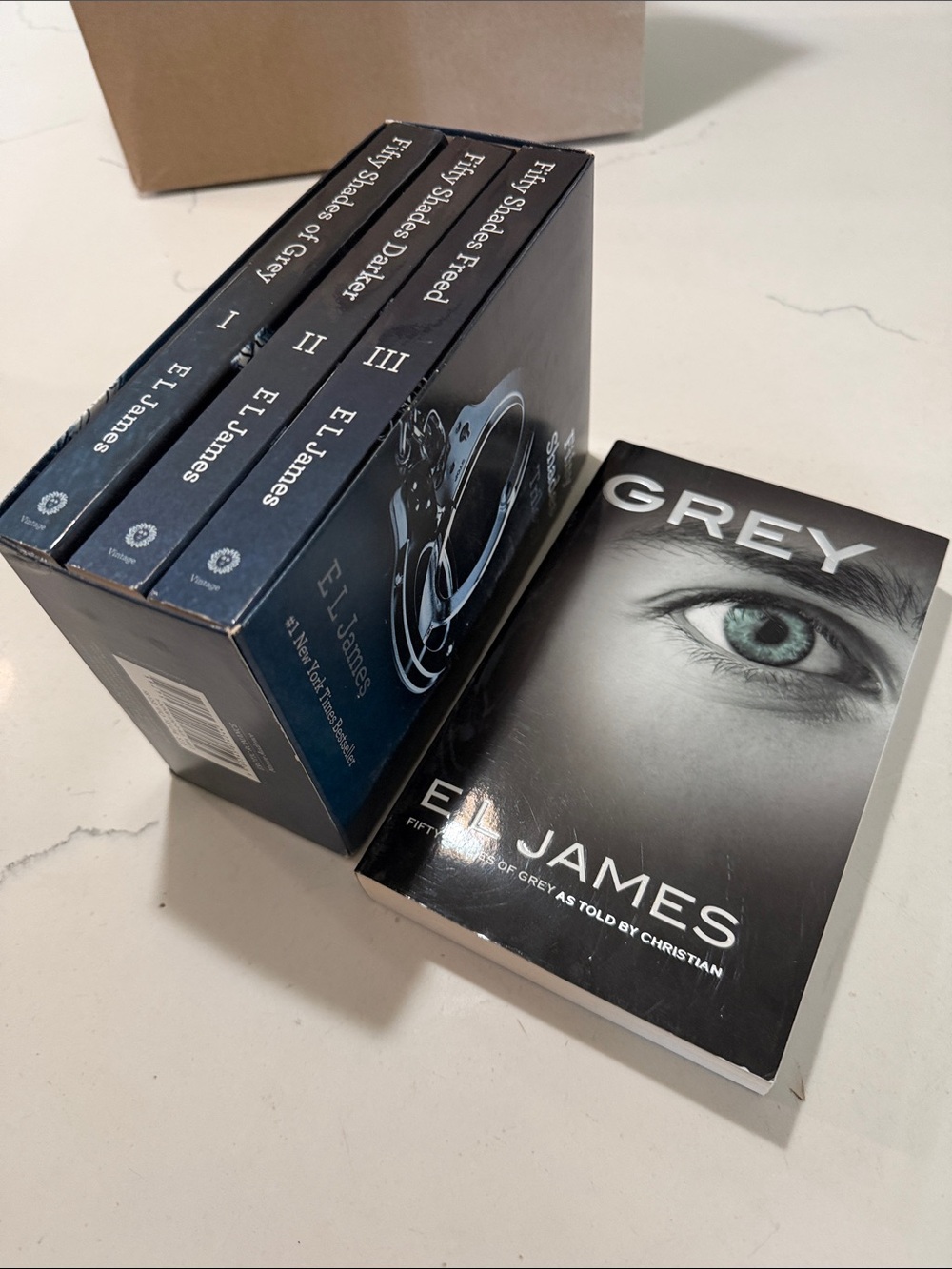 50 Shades of Grey Book Set - Paperback Boxed Collection, & Grey (his view)